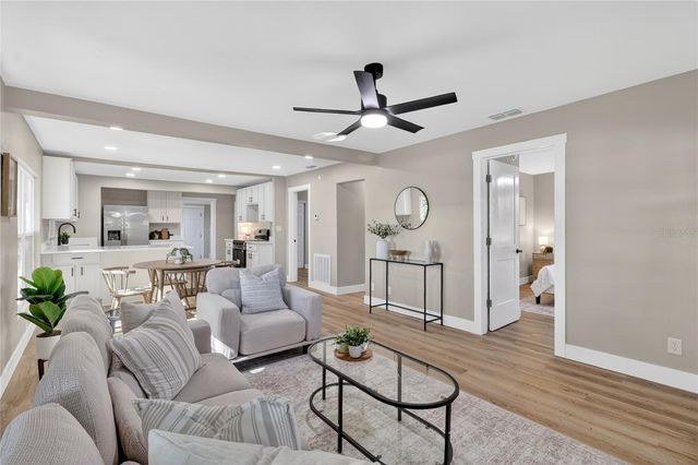 723 W MYRTLE STREET, Lakeland, FL 33815