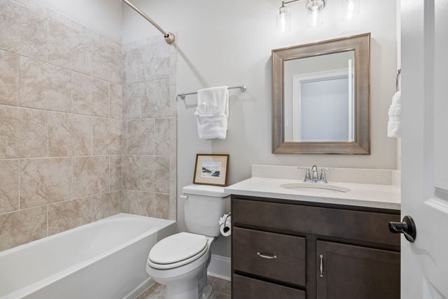 3012 Littlebury Park Dr, Thompsons Station, TN 37179