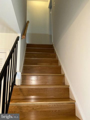 9812 WILDEN LN, Rockville, MD 20854