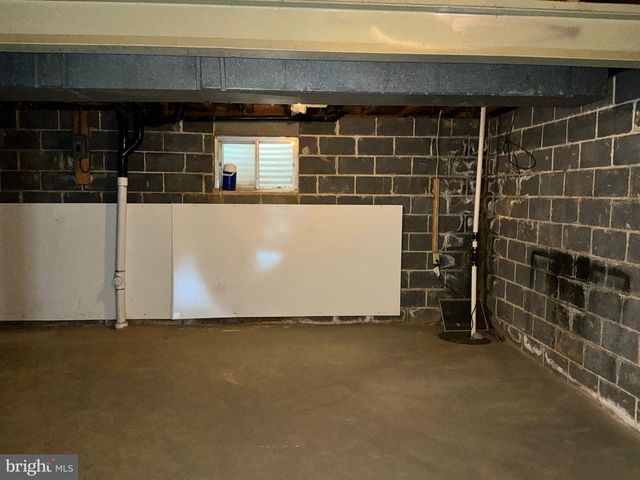 9812 WILDEN LN, Rockville, MD 20854