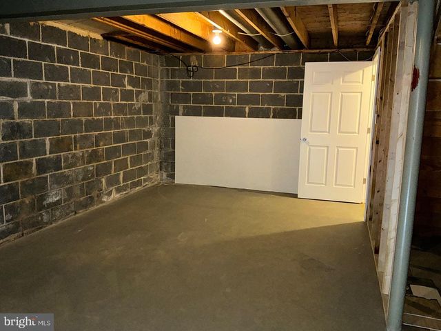 9812 WILDEN LN, Rockville, MD 20854