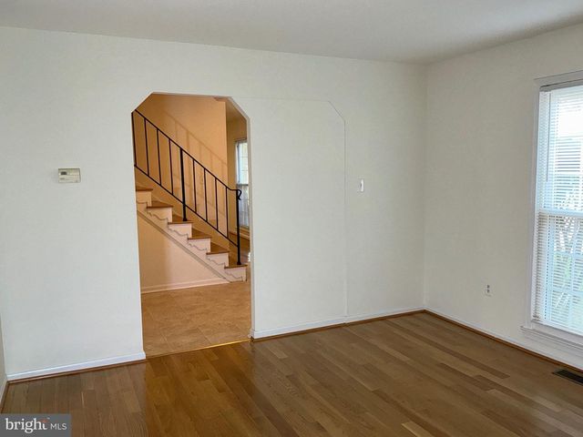 9812 WILDEN LN, Rockville, MD 20854