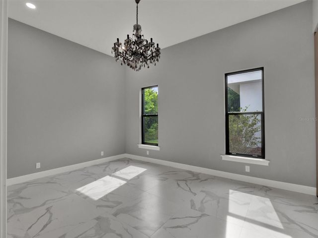 7615 SE 12TH CIRCLE, Ocala, FL 34480