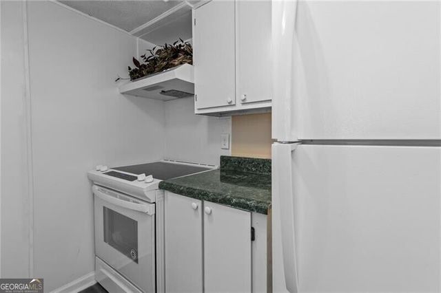 392 Northdale Court, Lawrenceville, GA 30046