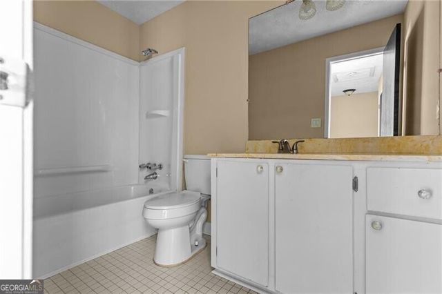 392 Northdale Court, Lawrenceville, GA 30046