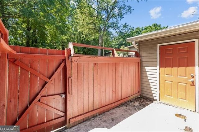392 Northdale Court, Lawrenceville, GA 30046