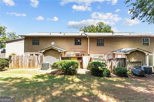 392 Northdale Court, Lawrenceville, GA 30046