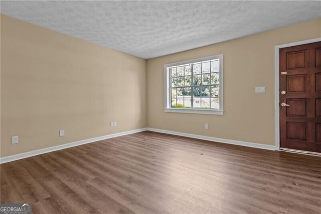 392 Northdale Court, Lawrenceville, GA 30046