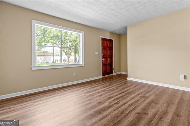 392 Northdale Court, Lawrenceville, GA 30046