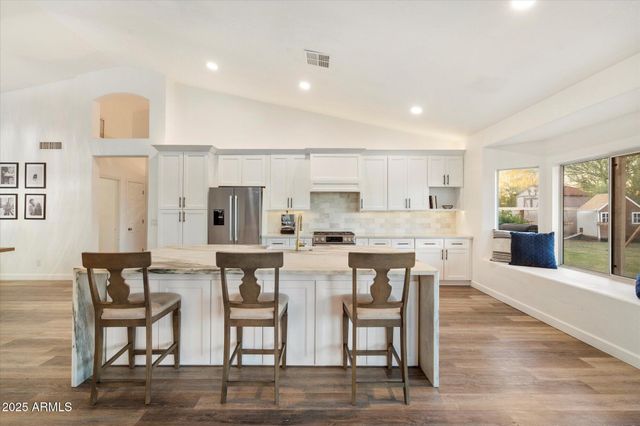 11526 W PALM BROOK Drive, Avondale, AZ 85392