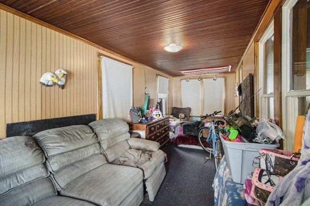 1028 Clinton Avenue, Kalamazoo, MI 49001