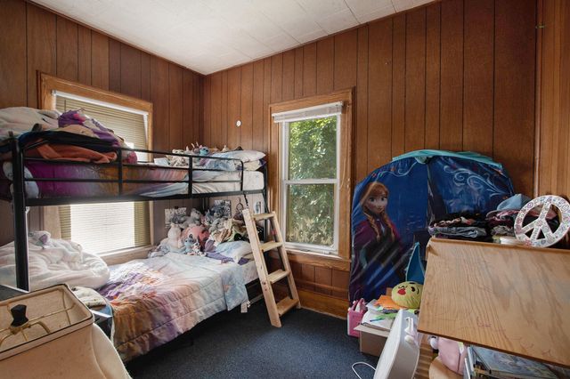 1028 Clinton Avenue, Kalamazoo, MI 49001