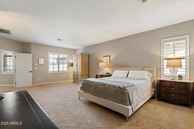 3973 E Hummingbird Lane, Phoenix, AZ 85050