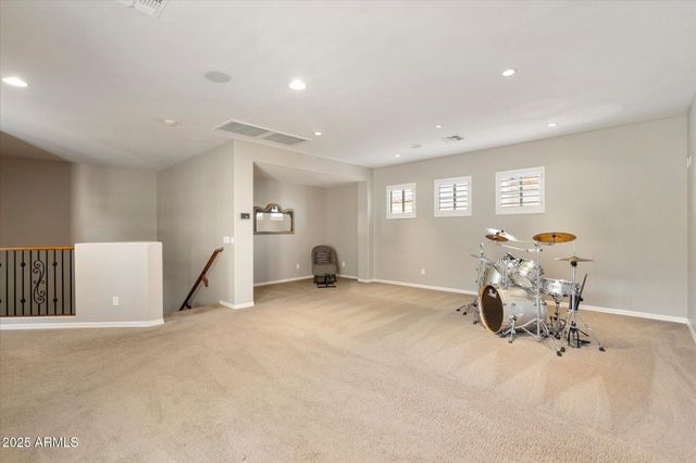 3973 E Hummingbird Lane, Phoenix, AZ 85050