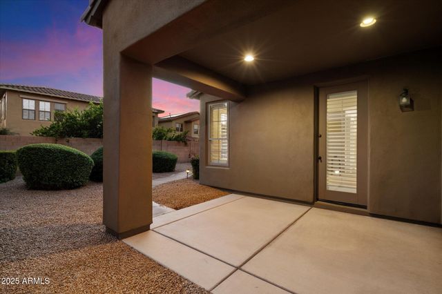 3973 E Hummingbird Lane, Phoenix, AZ 85050