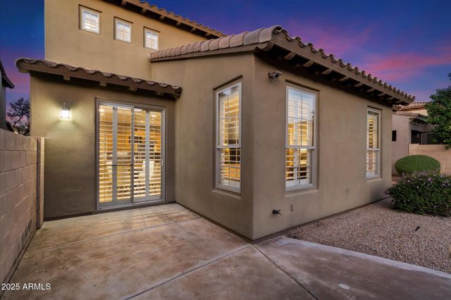 3973 E Hummingbird Lane, Phoenix, AZ 85050