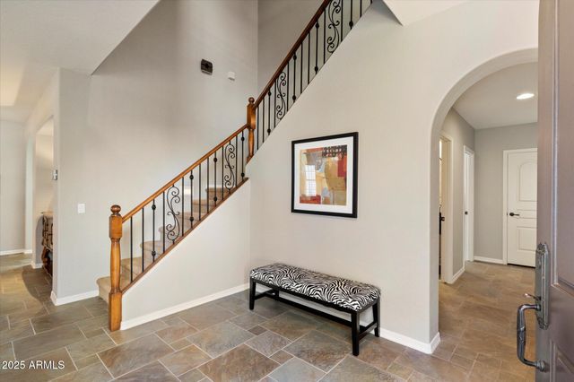 3973 E Hummingbird Lane, Phoenix, AZ 85050