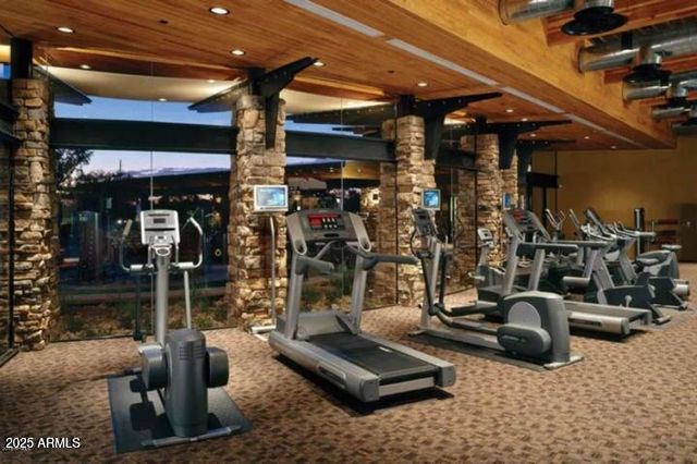 3973 E Hummingbird Lane, Phoenix, AZ 85050