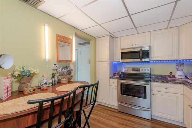 2751 Taft Street 305, Hollywood, FL 33020