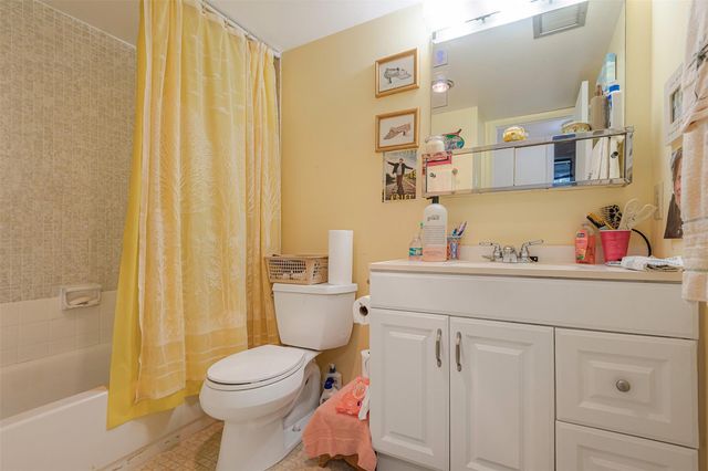 2751 Taft Street 305, Hollywood, FL 33020