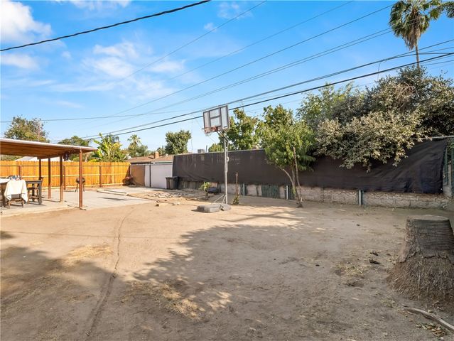 2984 E Norwich, Fresno, CA 93726