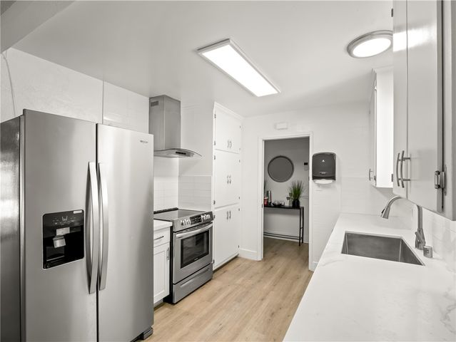 2984 E Norwich, Fresno, CA 93726