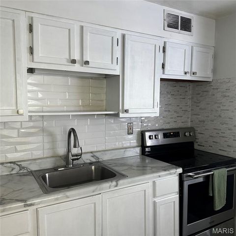 6227 Evergreen Boulevard, St Louis, MO 63134