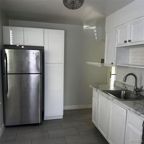 6227 Evergreen Boulevard, St Louis, MO 63134