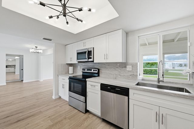 2631 W Golf Boulevard, Pompano Beach, FL 33064