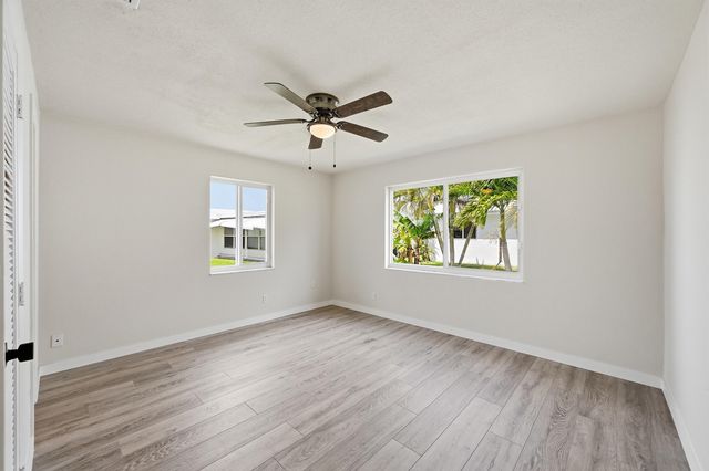 2631 W Golf Boulevard, Pompano Beach, FL 33064