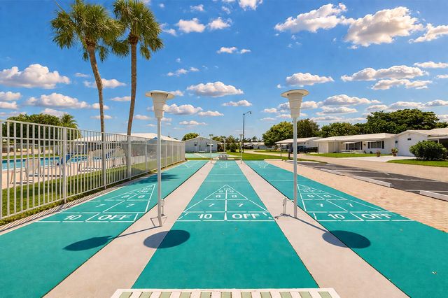 2631 W Golf Boulevard, Pompano Beach, FL 33064