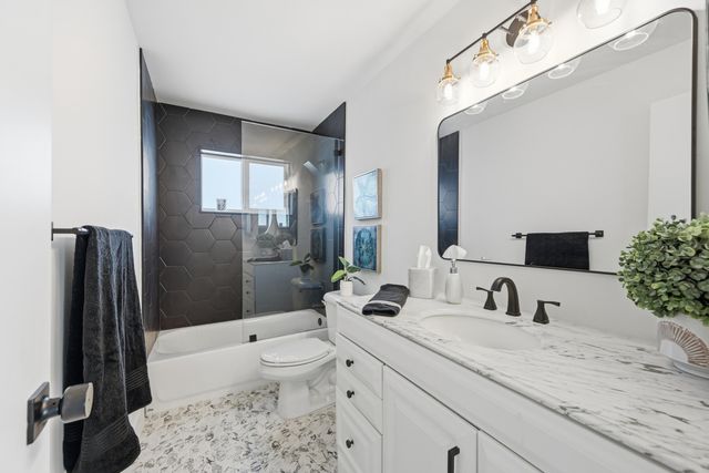 2631 W Golf Boulevard, Pompano Beach, FL 33064