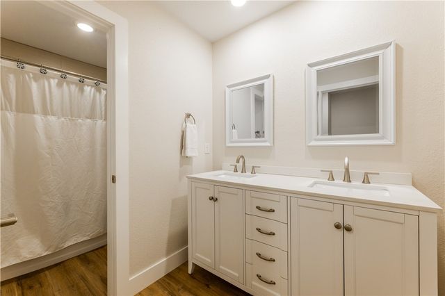 1102 NW 7th Street, Bentonville, AR 72712