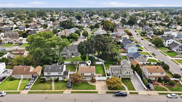 20 Needle Lane, Levittown, NY 11756