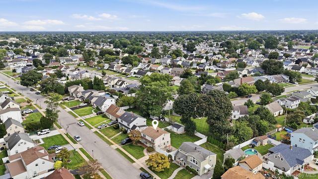 20 Needle Lane, Levittown, NY 11756