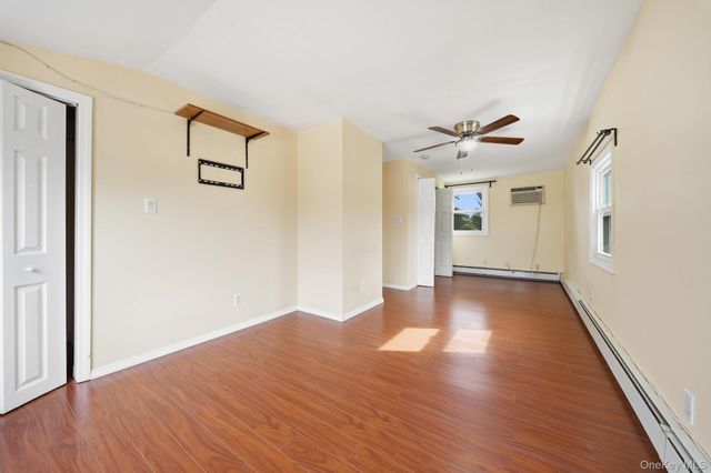 20 Needle Lane, Levittown, NY 11756