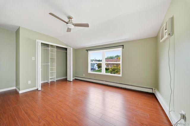 20 Needle Lane, Levittown, NY 11756