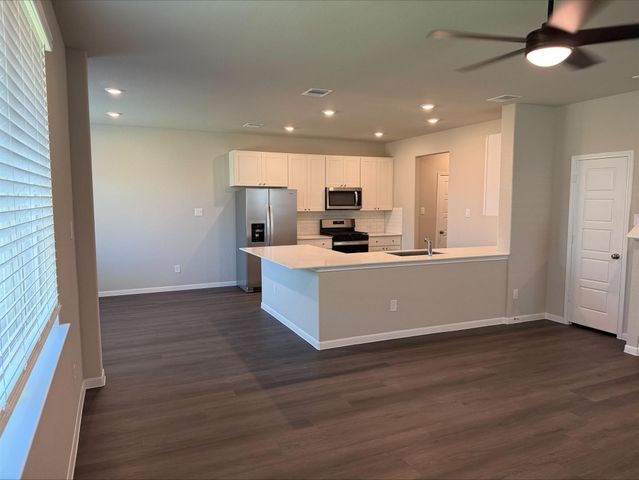 2352 Pipefish Drive, Conroe, TX 77384