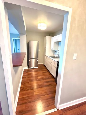7337 S South Shore Drive 529, Chicago, IL 60649