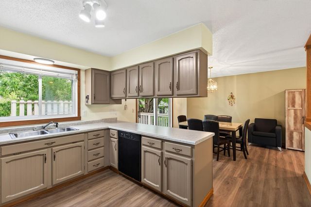 14200 Timothy Avenue NE, Prior Lake, MN 55372