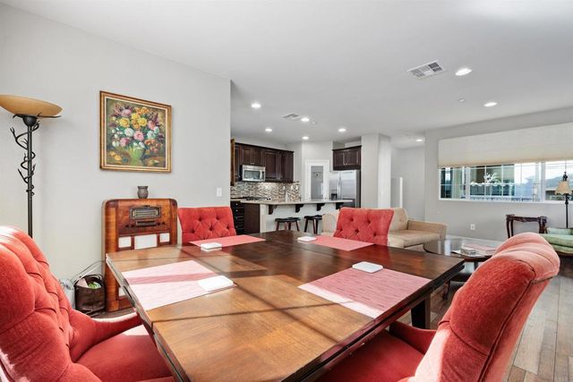 2472 Antlers Way, San Marcos, CA 92078