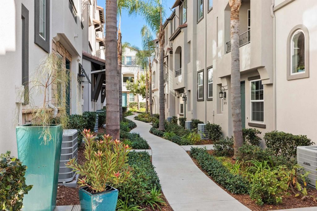 2472 Antlers Way, San Marcos, CA 92078