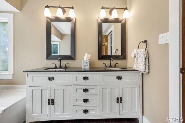 164 Crestmont Circle, Wildwood, MO 63040