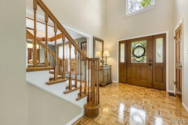 164 Crestmont Circle, Wildwood, MO 63040