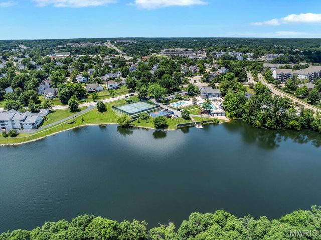 164 Crestmont Circle, Wildwood, MO 63040