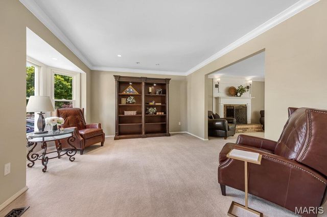 164 Crestmont Circle, Wildwood, MO 63040