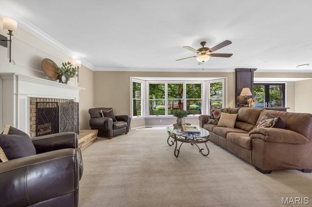 164 Crestmont Circle, Wildwood, MO 63040