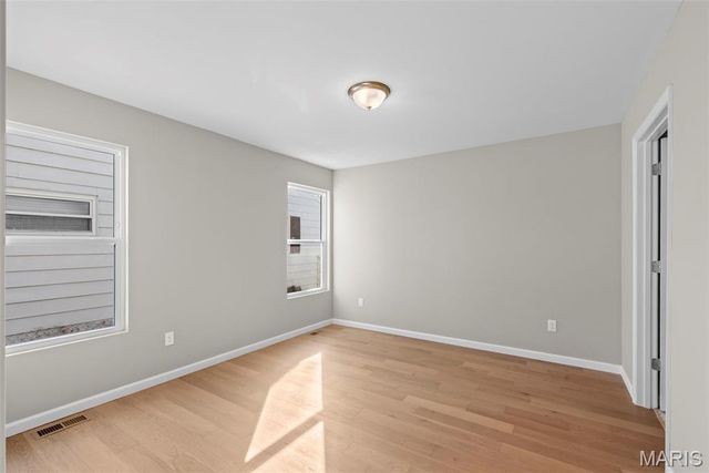 309 E Arlee Avenue, St Louis, MO 63125