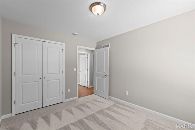 309 E Arlee Avenue, St Louis, MO 63125