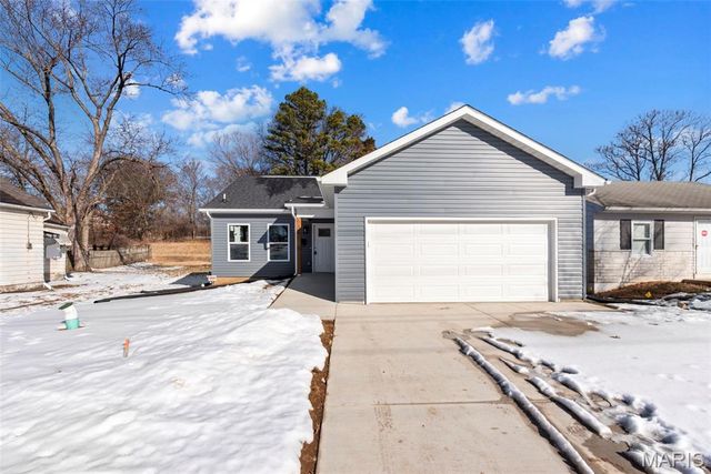 309 E Arlee Avenue, St Louis, MO 63125